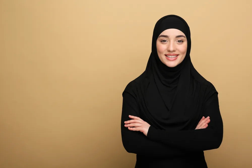 Kulit Kepala Gatal di Balik Hijab? Ini Cara Ampuh Meredakannya Tanpa Ribet
