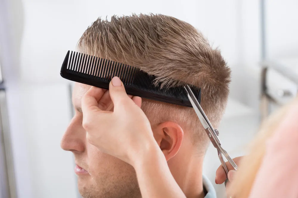 7 Inspirasi Gaya Rambut Pendek Pria dan Cara Merawatnya Agar Tetap Keren