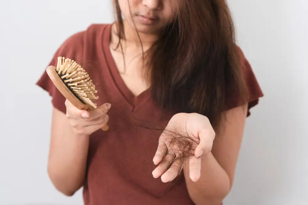 Apakah Rambut Rontok Bisa Tumbuh Kembali? Ini Penjelasannya
