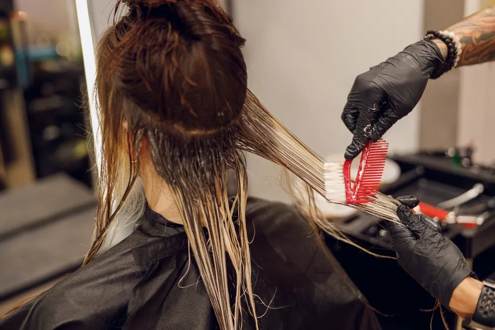 Rekomendasi Cat Rambut yang Bagus dan Tips Merawatnya