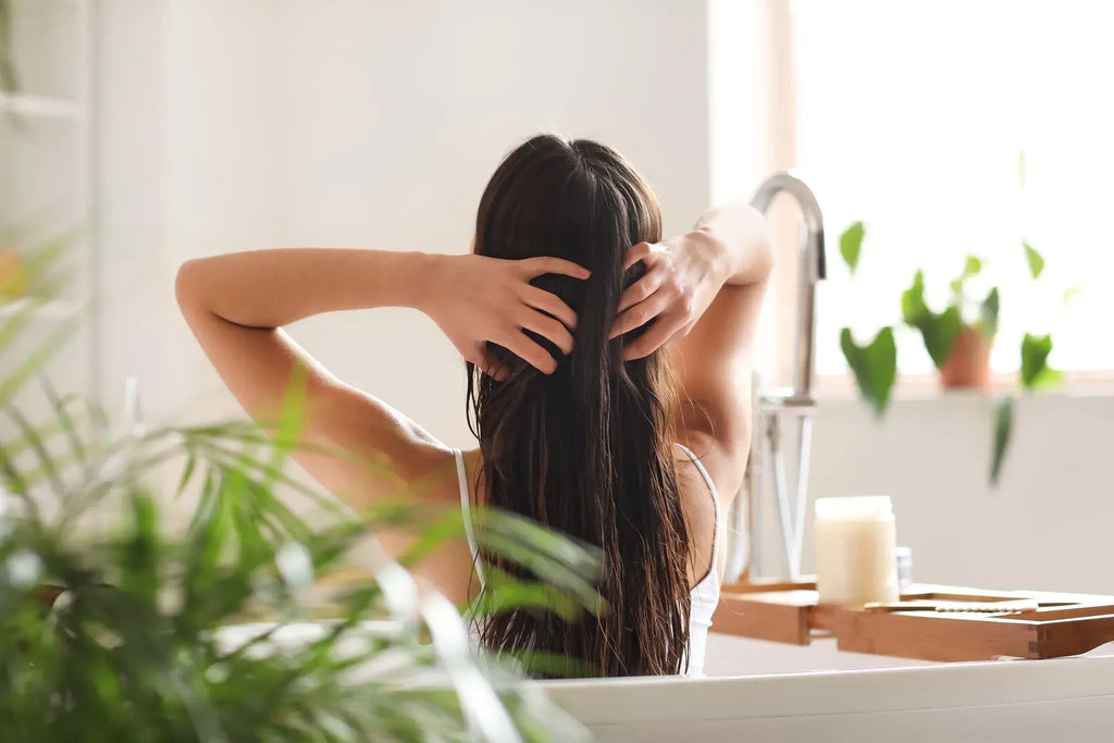 Cara Melemaskan Rambut Secara Alami di Rumah