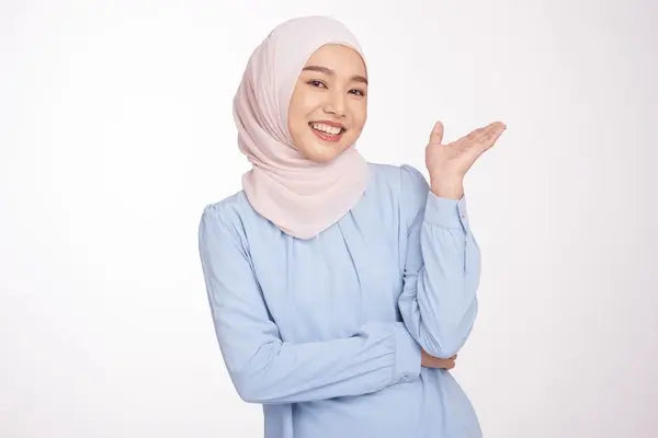 Bye Ketombe! Tips Ampuh untuk Kulit Kepala Sehat Berhijab